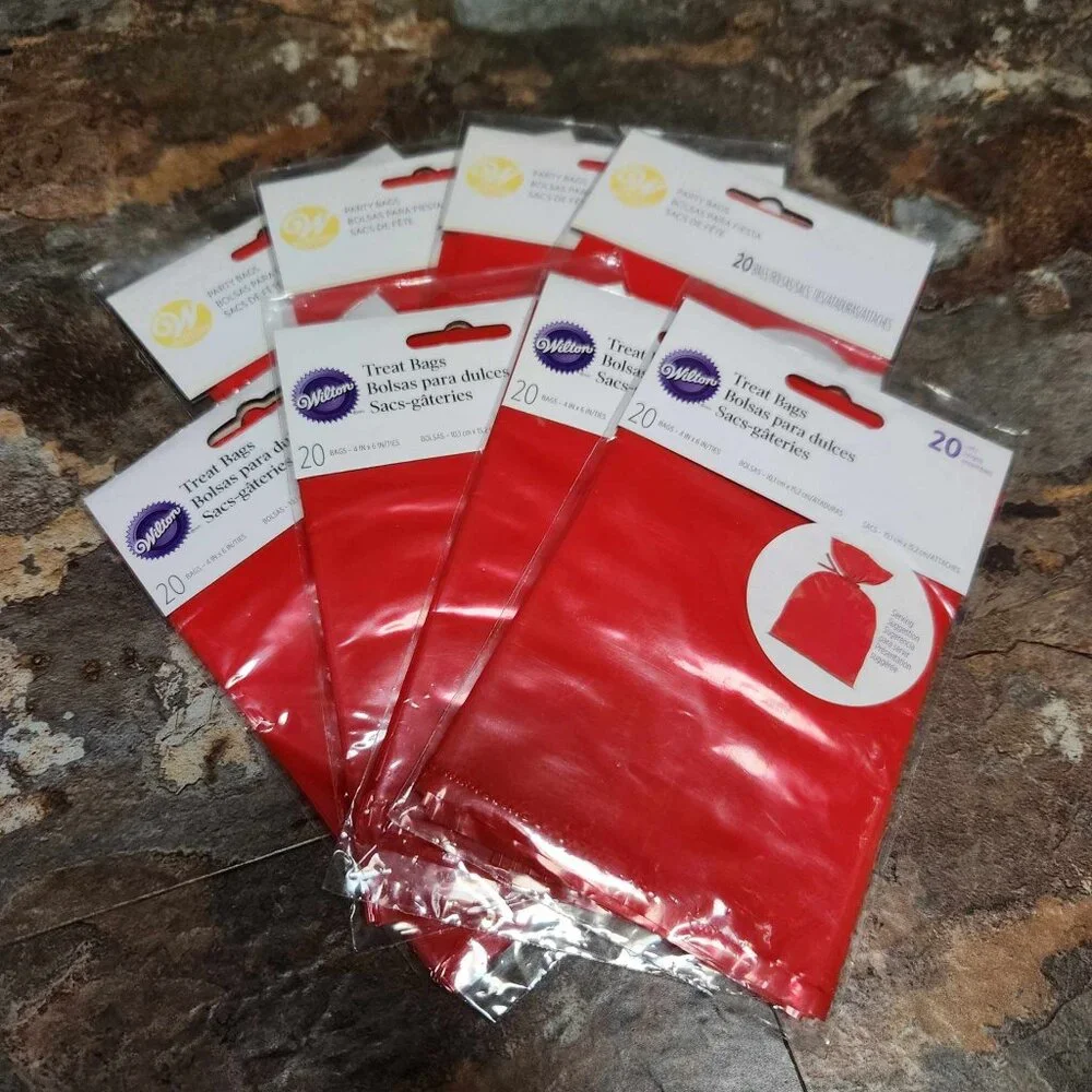 Wilton Red Treat / Party Bags 20ct - Lot of 8 (160 bags total) - Brand new